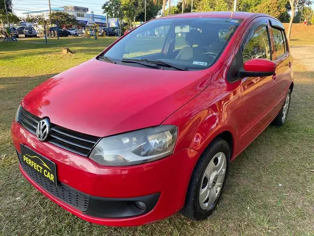 Carro Volkswagen Fox 2011 1.0 8V (Flex) 2p