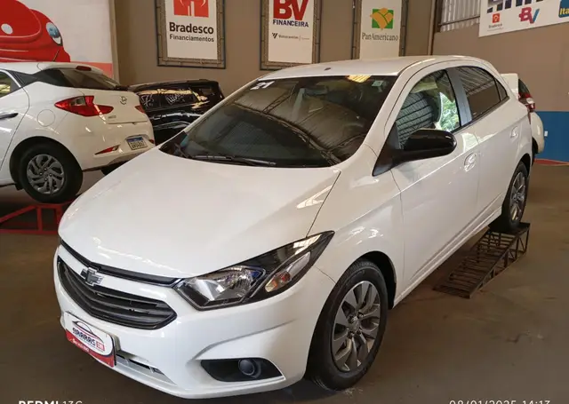 Carro Chevrolet Joy 2021 1.0 8V Black Edition (Flex)