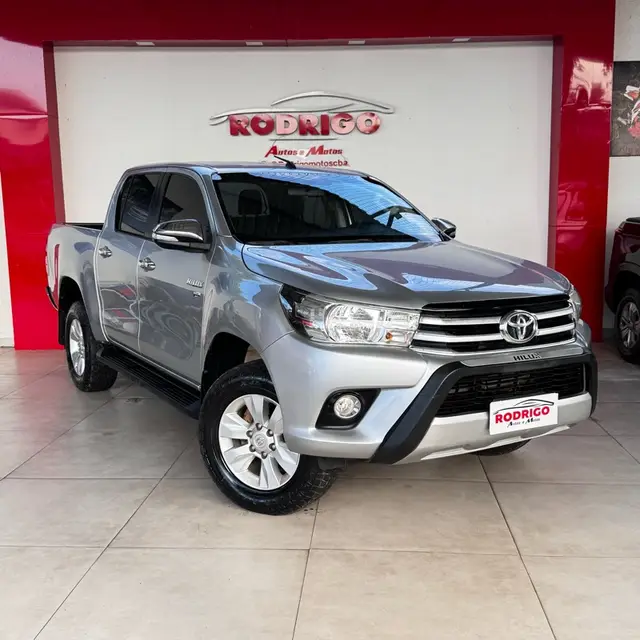 Carro Toyota Hilux Cabine Dupla 2017 Hilux 2.7 SRV CD 4x2 (Flex) (Aut)