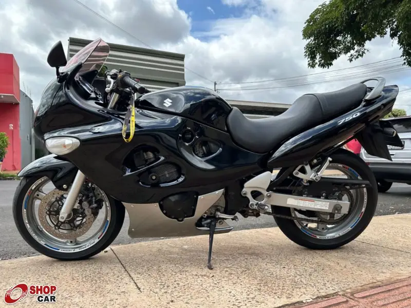 Suzuki Gsx 750 F