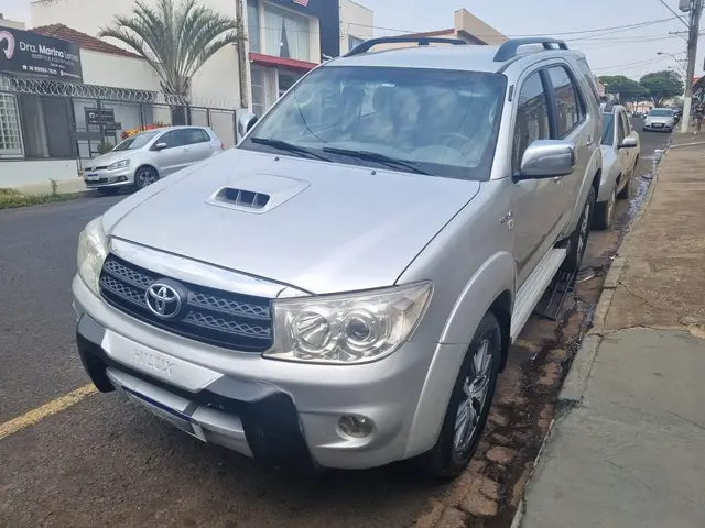 Carro Toyota Hilux SW4 2007 SRV 4x4 3.0 Turbo  (aut)