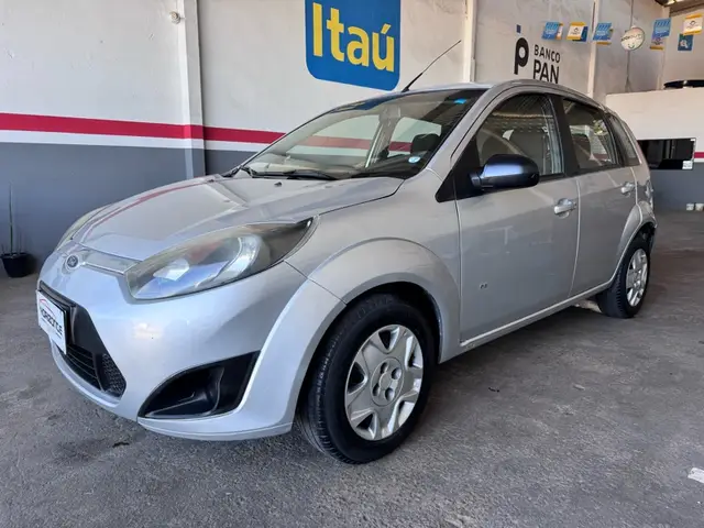 Carro Ford Fiesta Hatch 2014 SE 1.0 RoCam (Flex)