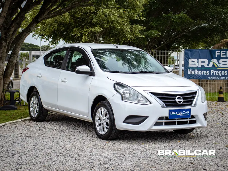 Nissan Versa 1.6 16V SV FlexStart CVT (Flex)