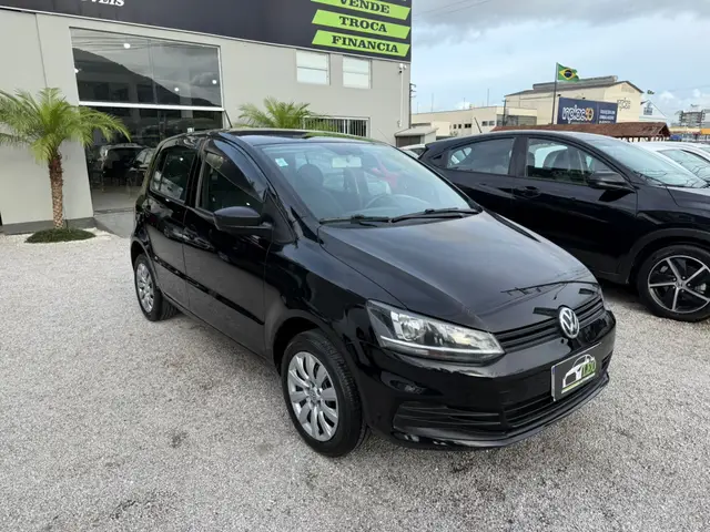 Carro Volkswagen Fox 2017 1.0 MPI Trendline (Flex)
