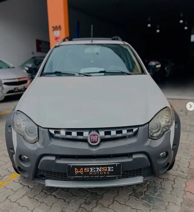 Carro Fiat Strada 2016 Adventure 1.8 16V (Flex) (Cabine Dupla)