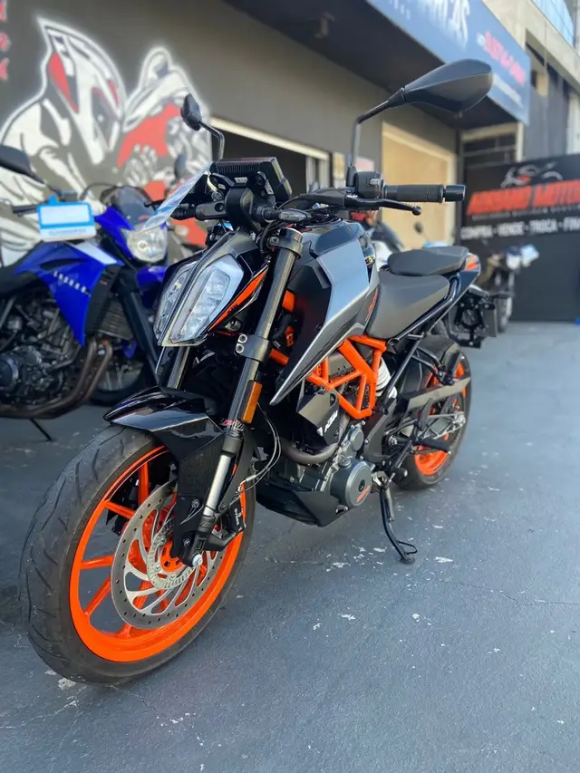 Carro KTM Duke 390 2022 390
