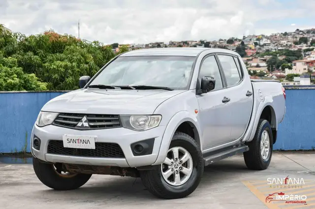 Carro Mitsubishi L200 Triton Sport 2013 2.4 HLS (Flex)