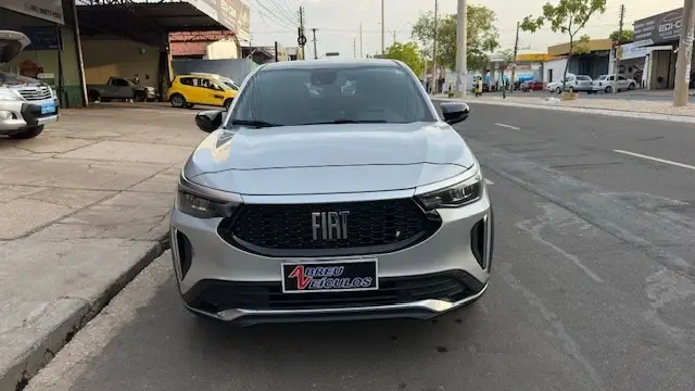 Carro Fiat Fastback 2024 Limited Edition Powered by Abarth