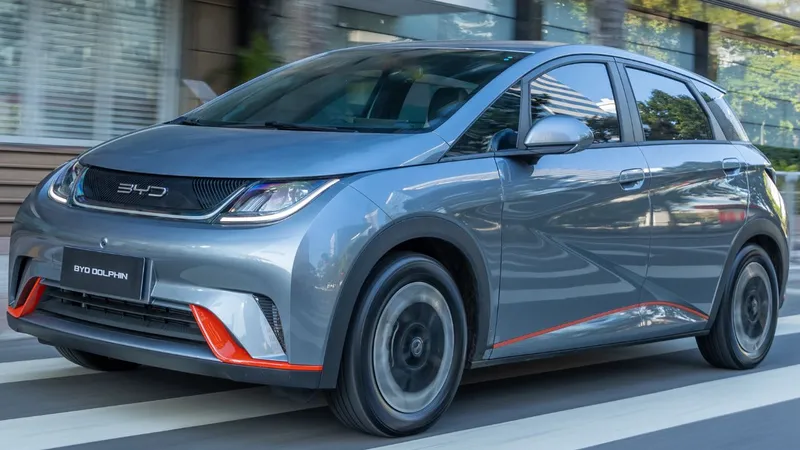 BYD Dolphin usado é espaçoso e bem equipado a preço de SUV compacto básico