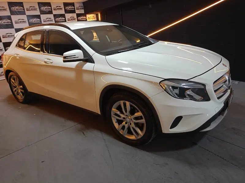 Mercedes-Benz GLA 200 GLA 200 1.6 Advance