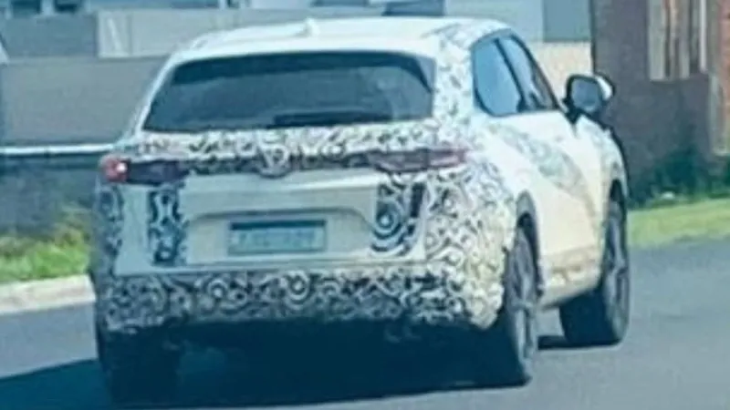 Flagra: novo Honda HR-V perde camuflagem e terá tapa no visual ainda em 2025 