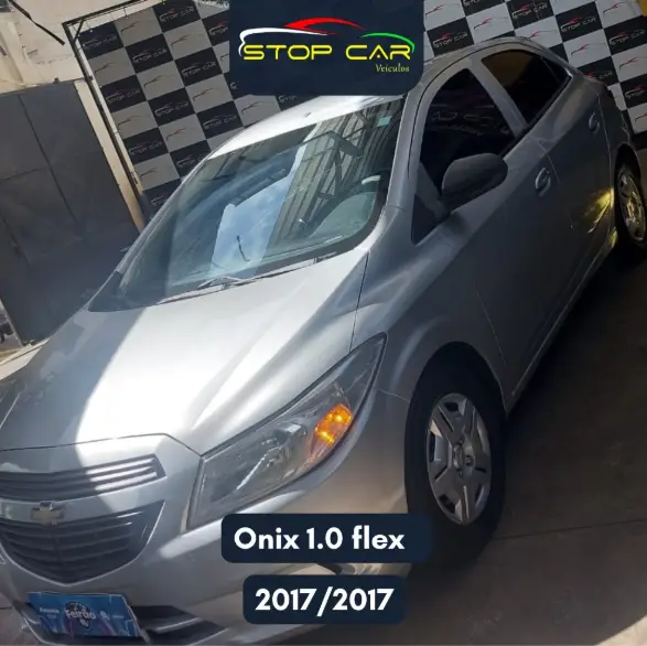 Carro Chevrolet Onix 2017 1.0 Joy SPE/4