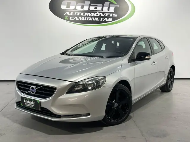 Carro Volvo V40 2013 T4 Dynamic