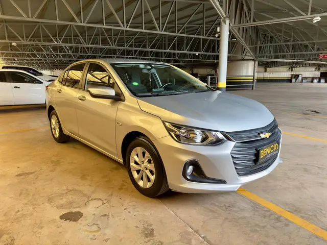 Carro Chevrolet Onix Plus 2020 1.0 LTZ Turbo Flex (Aut)