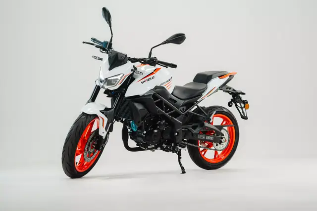 Carro Shineray SHI 250 2025 249 cc