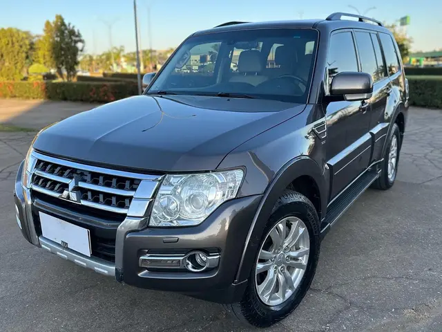 Carro Mitsubishi Pajero Full 2016 3.2 DI-D 5D HPE 4WD