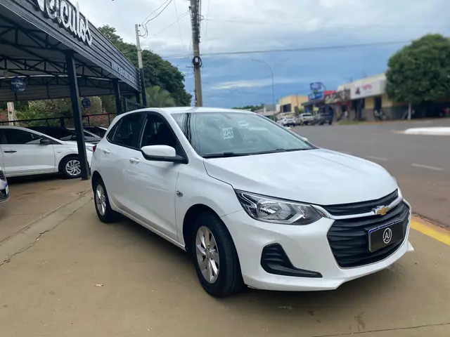 Carro Chevrolet Onix 2023 LT 1.0