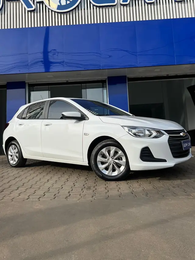 Carro Chevrolet Onix 2023 LT 1.0