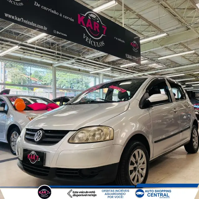 Carro Volkswagen Fox 2009 1.0 8V (Flex) 4p