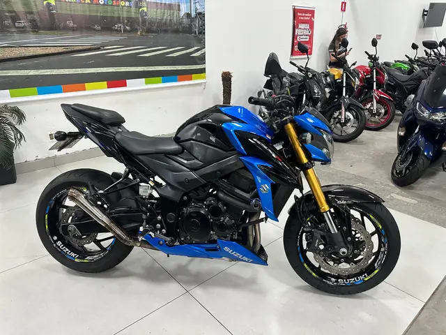 Moto Suzuki GSX-S 750 2018 750