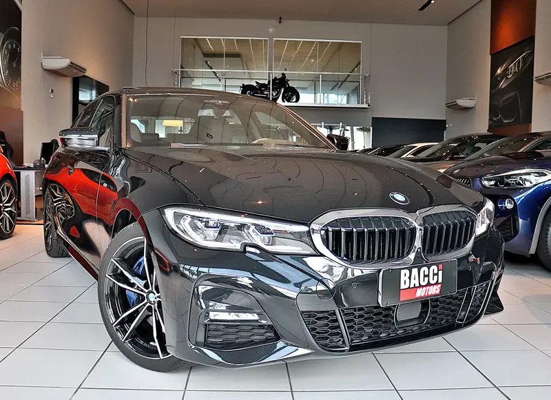 BMW 330i 2.0 M Sport AT