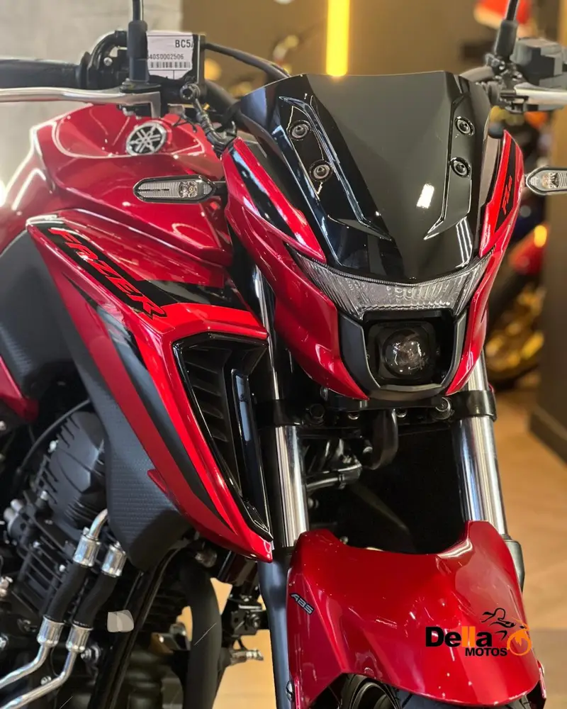 Yamaha Fazer FZ25 Connected
