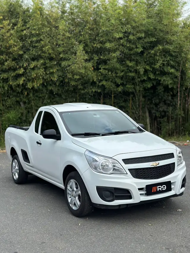 Carro Chevrolet Montana 2017 LS 1.4 (Flex)