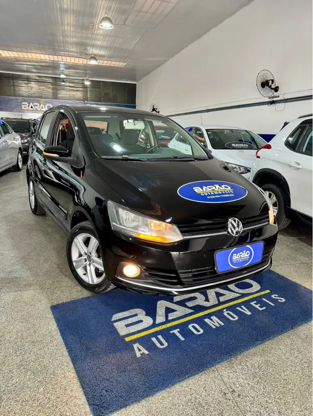 Carro Volkswagen Fox 2016 1.0 TEC Comfortline (Flex)