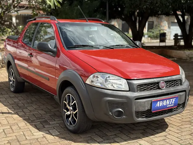 Carro Fiat Strada 2015 Working 1.4 (Flex) (Cabine Dupla)