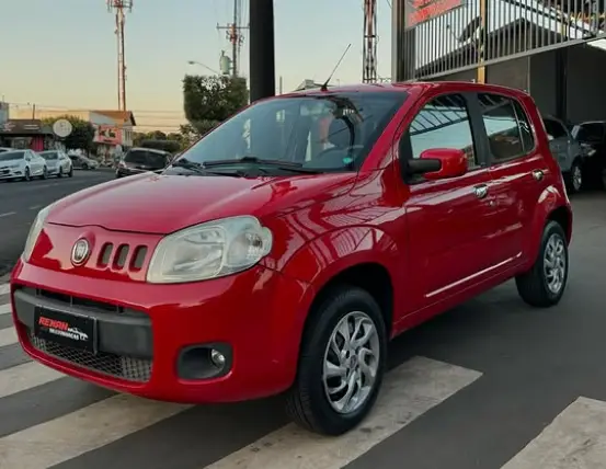 Carro Fiat Uno 2013 Vivace 1.0 8V (Flex) 4p