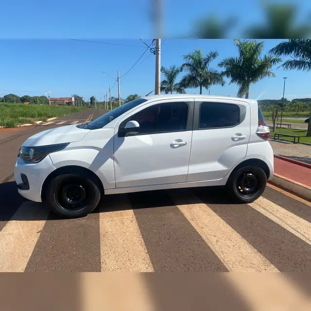 Carro Fiat Mobi 2018 Like 1.0