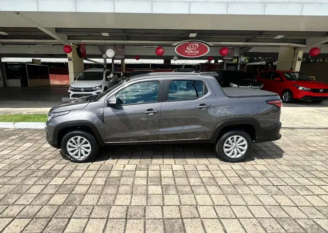 Carro Fiat Strada 2025 Freedom 1.3 Cabine Dupla