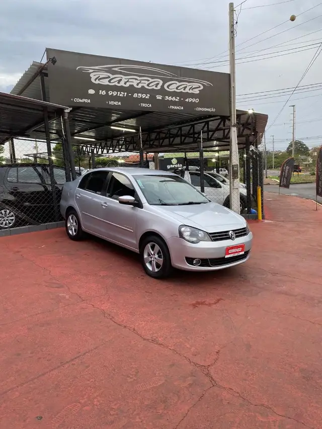 Carro Volkswagen Polo Sedan 2014 Comfortline 1.6 8V (Flex)