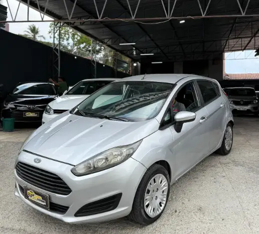 Carro Ford Fiesta Hatch 2015 SE 1.6 8V Flex 5p