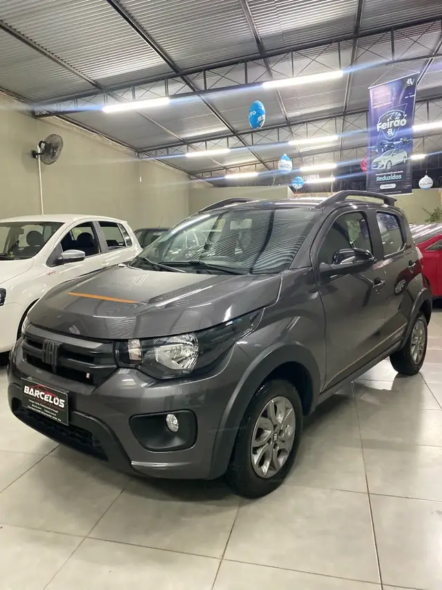 Carro Fiat Mobi 2025 Trekking 1.0