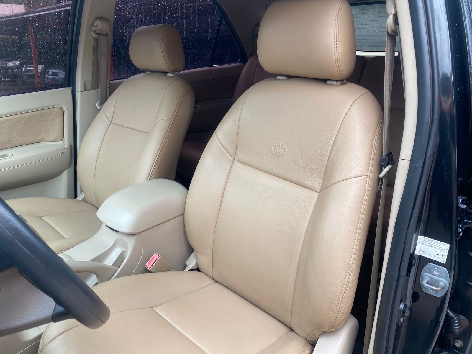 Toyota Hilux SW4