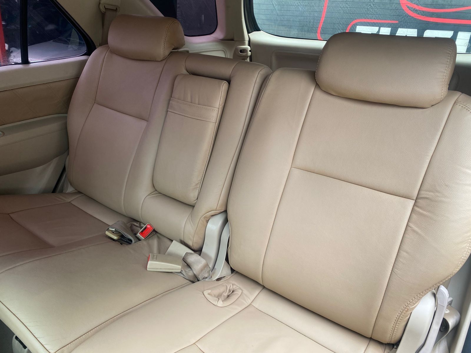 Toyota Hilux SW4