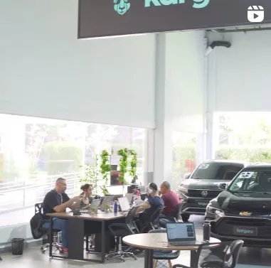 Fachada da loja KARGURU CARROS - São Paulo - SP