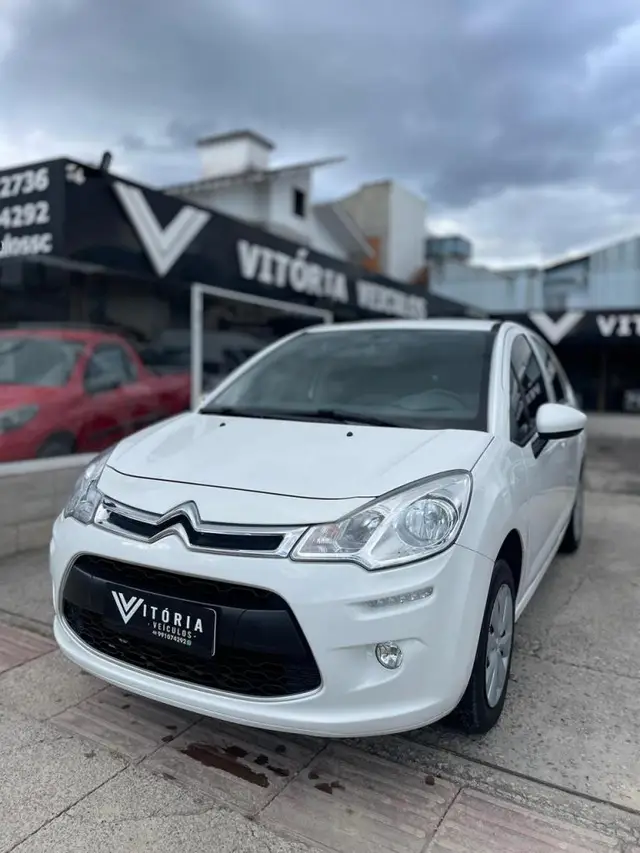 Carro Citroën C3 2018 Attraction 1.2 12V (Flex)