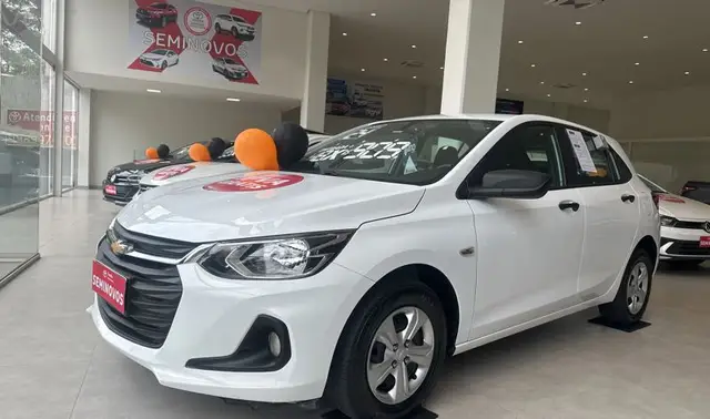 Carro Chevrolet Onix 2024 1.0
