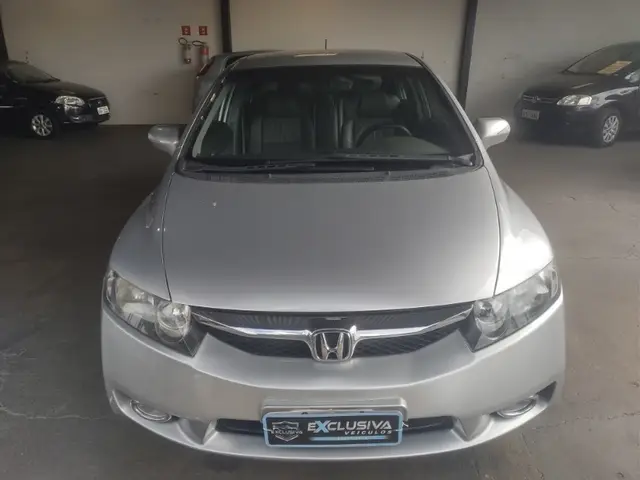 Carro Honda Civic 2010 New  LXL 1.8 16V (Couro) (Flex)