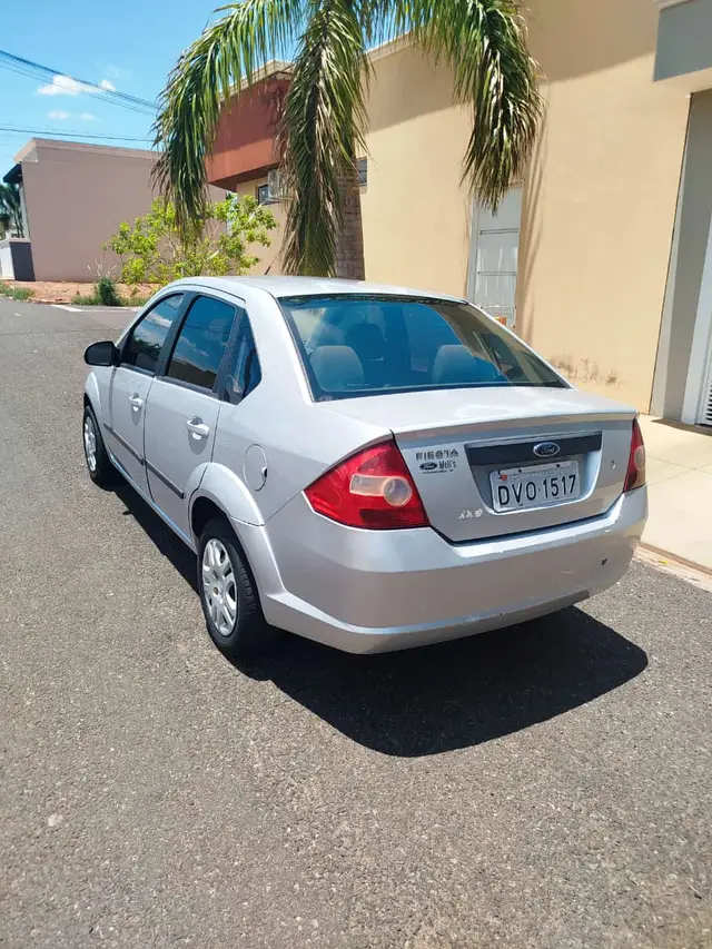 Carro Ford Fiesta Hatch 2012 1.6 (Flex)
