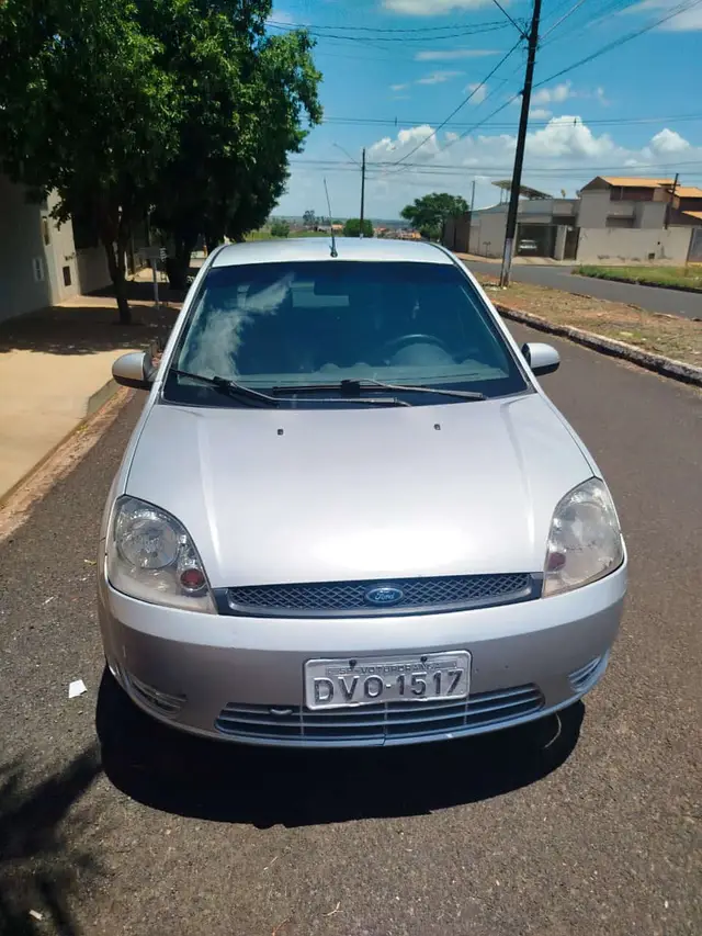 Carro Ford Fiesta Hatch 2008 First 1.6 (Flex)
