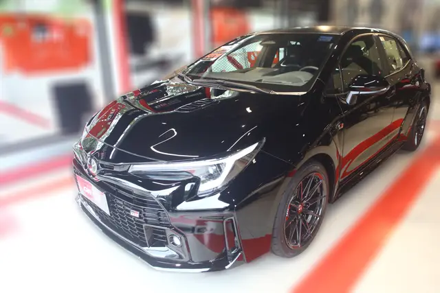 Carro Toyota GR Corolla 2024 Circuit 1.6 Turbo 4x4 Mec