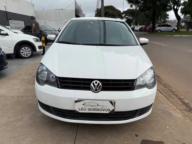Carro Volkswagen Polo 2014 Hatch 1.6 VHT Total Flex