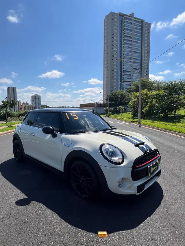 Carro MINI Cooper 2015 2.0 S Exclusive (Aut) 2p