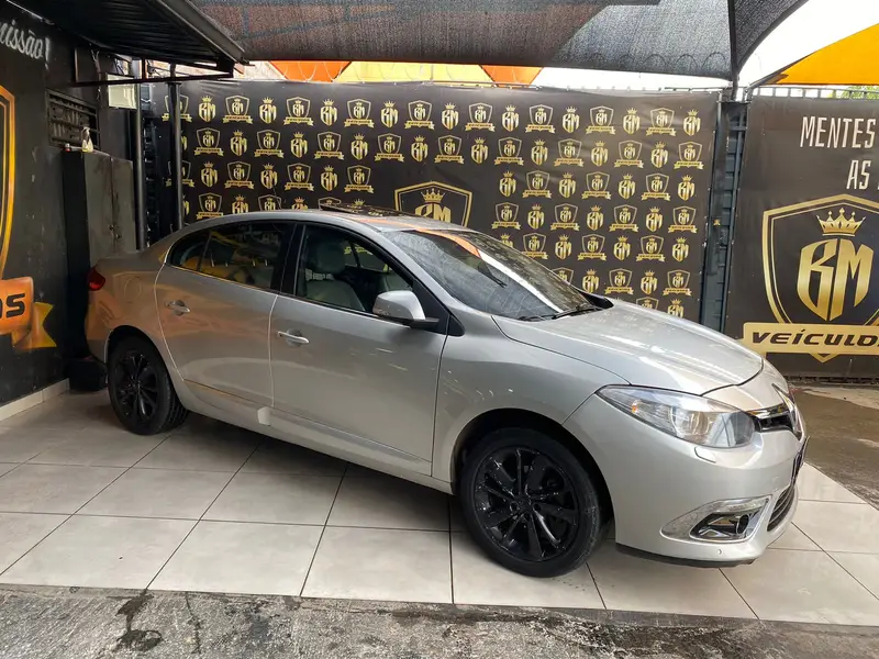 Renault Fluence 2.0 16V Privilege X-Tronic (Flex)