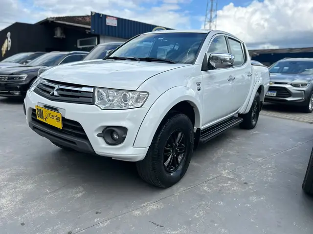 Carro Mitsubishi L200 Triton 2013 3.2 DI-D 4x4