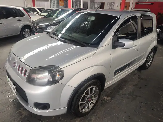 Carro Fiat Uno 2013 Sporting 1.4 8V (Flex) 4p