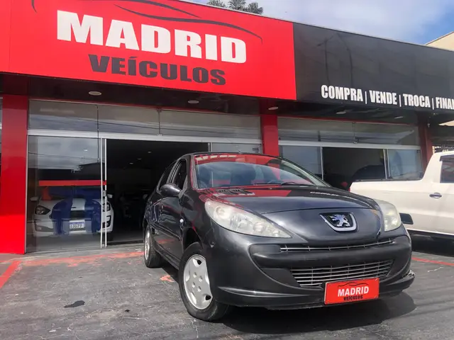 Carro Peugeot 207 2013 Hatch XR 1.4 8V (flex) 4p